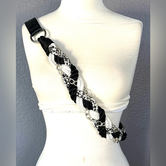 Chico's Womens Genuine Leather Adjustable Waist Silver, White, Black Belt M/L - Picture 6 of 12